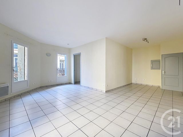 Appartement T2 à vendre - 2 pièces - 53.7 m2 - BEZIERS - 34 - LANGUEDOC-ROUSSILLON - Century 21 Comminges Immobilier