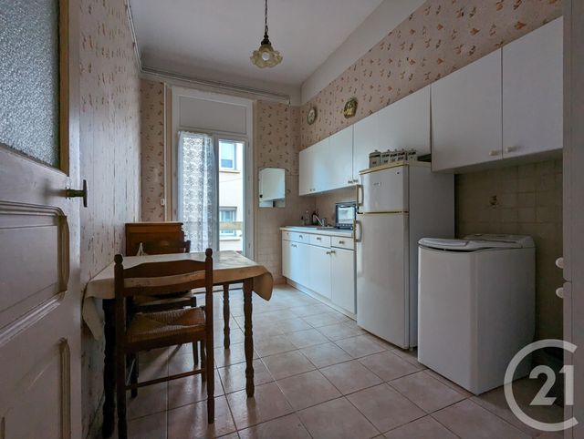 Appartement T3 à vendre - 3 pièces - 58.57 m2 - BEZIERS - 34 - LANGUEDOC-ROUSSILLON - Century 21 Comminges Immobilier