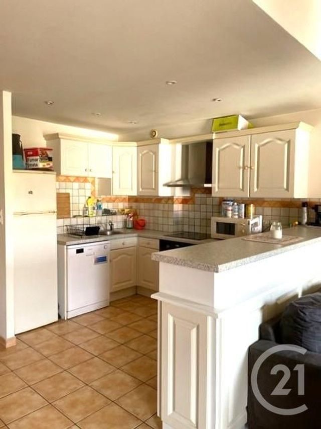 Appartement F3 à louer - 3 pièces - 66.24 m2 - BEZIERS - 34 - LANGUEDOC-ROUSSILLON - Century 21 Comminges Immobilier