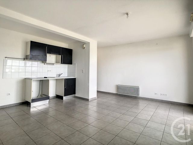 Appartement T3 à vendre - 3 pièces - 53.5 m2 - BEZIERS - 34 - LANGUEDOC-ROUSSILLON - Century 21 Comminges Immobilier