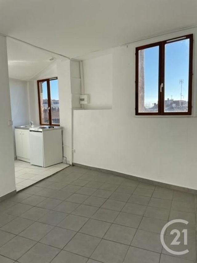 Appartement F1 à louer - 1 pièce - 20.4 m2 - BEZIERS - 34 - LANGUEDOC-ROUSSILLON - Century 21 Comminges Immobilier