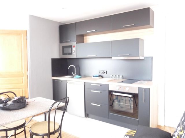 Appartement F2 à louer - 2 pièces - 28.48 m2 - BEZIERS - 34 - LANGUEDOC-ROUSSILLON - Century 21 Comminges Immobilier