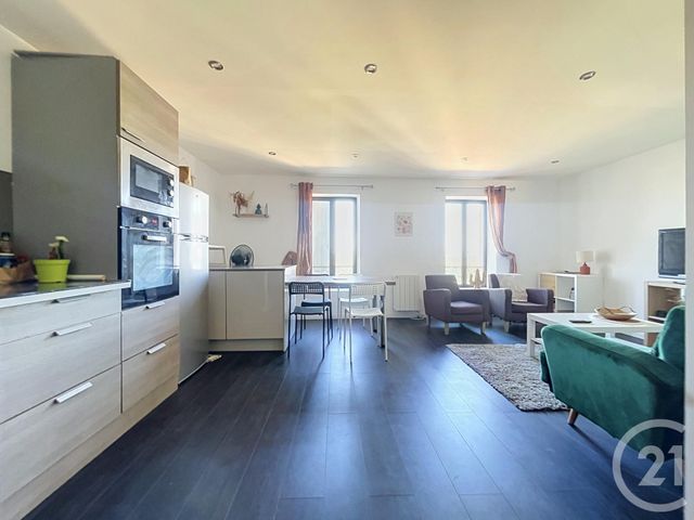 Appartement F3 à louer - 3 pièces - 70.0 m2 - BEZIERS - 34 - LANGUEDOC-ROUSSILLON - Century 21 Comminges Immobilier