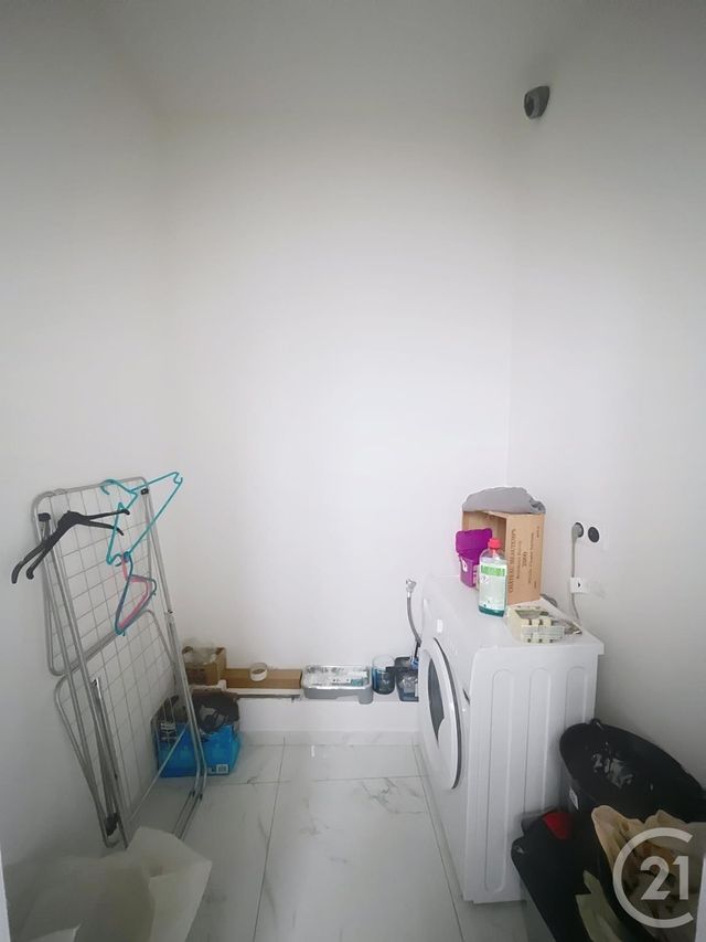 Appartement F3 à louer - 3 pièces - 93.0 m2 - BEZIERS - 34 - LANGUEDOC-ROUSSILLON - Century 21 Comminges Immobilier