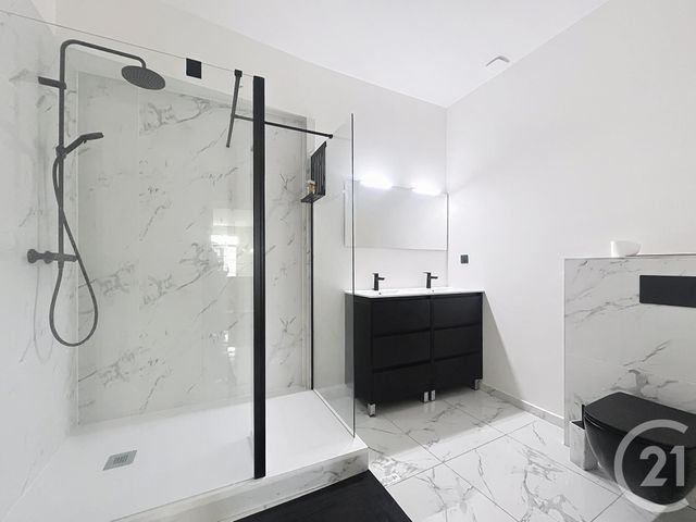 Appartement F3 à louer - 3 pièces - 93.0 m2 - BEZIERS - 34 - LANGUEDOC-ROUSSILLON - Century 21 Comminges Immobilier