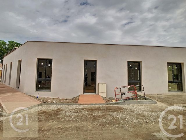 Afficher la photo en grand commerce à vendre - 137.0 m2 - CAPESTANG - 34 - LANGUEDOC-ROUSSILLON - Century 21 Comminges Immobilier