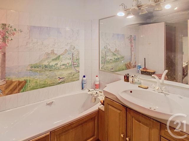 Afficher la photo en grand Appartement F5 à vendre - 8 pièces - 217.53 m2 - BEZIERS - 34 - LANGUEDOC-ROUSSILLON - Century 21 Comminges Immobilier