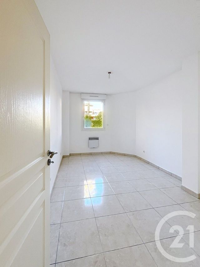 Appartement F3 à vendre - 3 pièces - 71.0 m2 - BEZIERS - 34 - LANGUEDOC-ROUSSILLON - Century 21 Comminges Immobilier