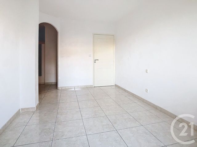 Afficher la photo en grand Appartement F3 à vendre - 3 pièces - 71.0 m2 - BEZIERS - 34 - LANGUEDOC-ROUSSILLON - Century 21 Comminges Immobilier