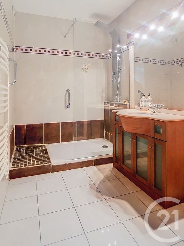 Afficher la photo en grand Appartement F3 à vendre - 3 pièces - 71.0 m2 - BEZIERS - 34 - LANGUEDOC-ROUSSILLON - Century 21 Comminges Immobilier