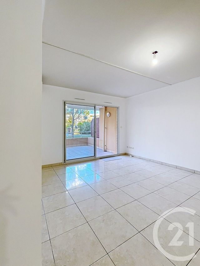 Appartement F3 à vendre - 3 pièces - 71.0 m2 - BEZIERS - 34 - LANGUEDOC-ROUSSILLON - Century 21 Comminges Immobilier