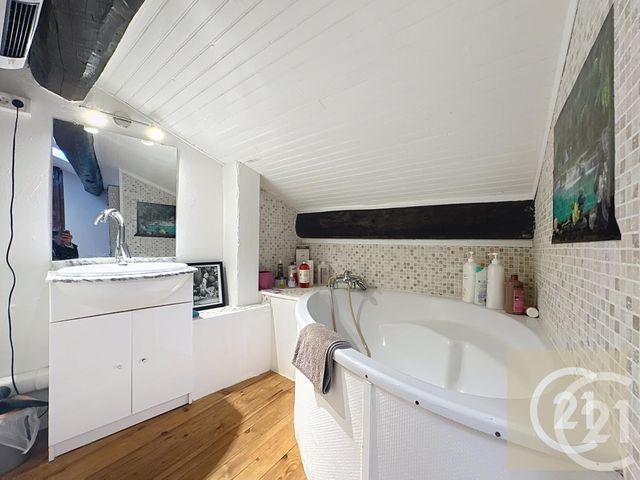 Appartement F3 à vendre - 3 pièces - 94.0 m2 - BEZIERS - 34 - LANGUEDOC-ROUSSILLON - Century 21 Comminges Immobilier