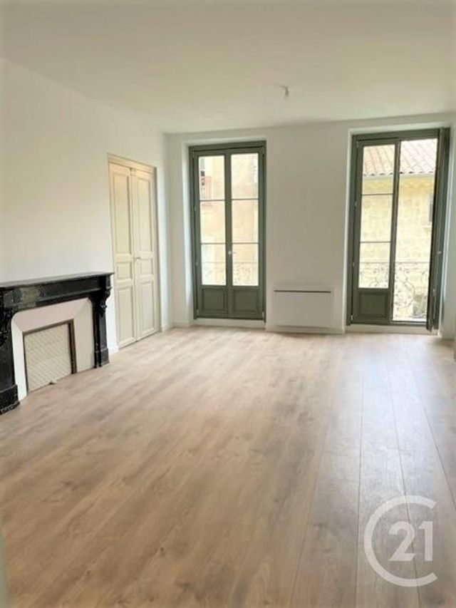 Appartement F2 à louer - 2 pièces - 62.7 m2 - BEZIERS - 34 - LANGUEDOC-ROUSSILLON - Century 21 Comminges Immobilier