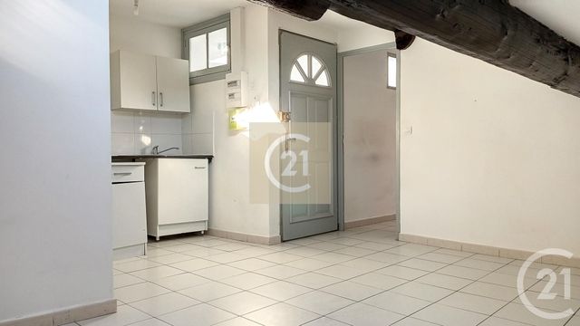 Appartement F1 bis à louer - 2 pièces - 20.22 m2 - BEZIERS - 34 - LANGUEDOC-ROUSSILLON - Century 21 Comminges Immobilier