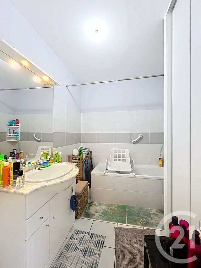 maison à vendre - 4 pièces - 89.67 m2 - ST CHINIAN - 34 - LANGUEDOC-ROUSSILLON - Century 21 Comminges Immobilier