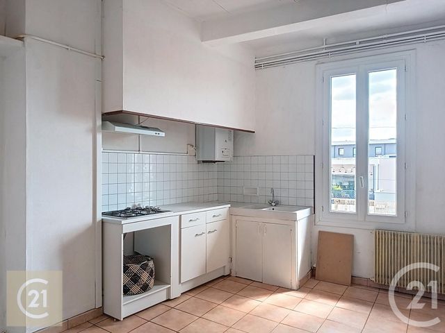 Appartement F3 à louer - 3 pièces - 78.15 m2 - BEZIERS - 34 - LANGUEDOC-ROUSSILLON - Century 21 Comminges Immobilier