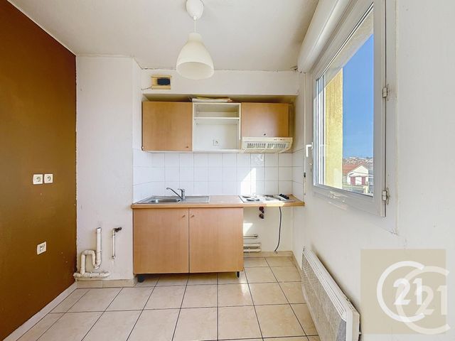 Appartement T3 à vendre - 3 pièces - 59.2 m2 - BEZIERS - 34 - LANGUEDOC-ROUSSILLON - Century 21 Comminges Immobilier