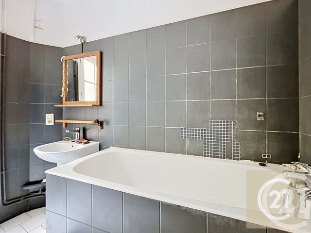 Appartement T3 à vendre - 3 pièces - 101.0 m2 - BEZIERS - 34 - LANGUEDOC-ROUSSILLON - Century 21 Comminges Immobilier