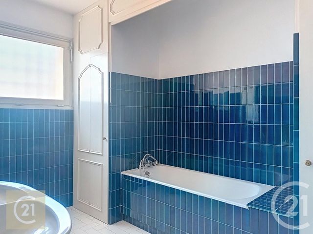 Appartement F8 à louer - 8 pièces - 269.33 m2 - BEZIERS - 34 - LANGUEDOC-ROUSSILLON - Century 21 Comminges Immobilier