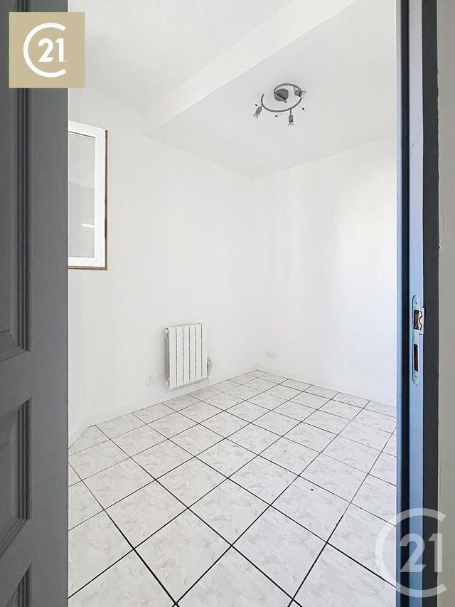 Afficher la photo en grand Appartement F3 à vendre - 3 pièces - 48.83 m2 - BEZIERS - 34 - LANGUEDOC-ROUSSILLON - Century 21 Comminges Immobilier