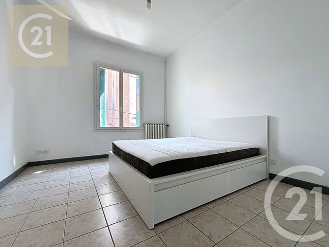 Appartement T4 à vendre - 4 pièces - 86.0 m2 - BEZIERS - 34 - LANGUEDOC-ROUSSILLON - Century 21 Comminges Immobilier