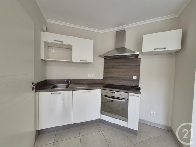 Afficher la photo en grand Appartement T2 à vendre - 2 pièces - 44.99 m2 - BEZIERS - 34 - LANGUEDOC-ROUSSILLON - Century 21 Comminges Immobilier