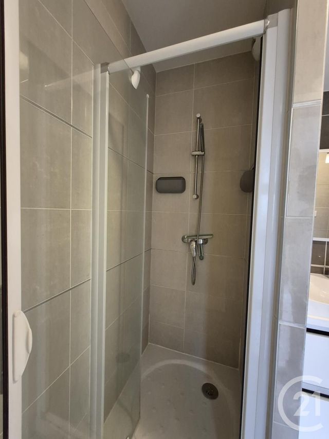 Afficher la photo en grand Appartement T2 à vendre - 2 pièces - 44.99 m2 - BEZIERS - 34 - LANGUEDOC-ROUSSILLON - Century 21 Comminges Immobilier