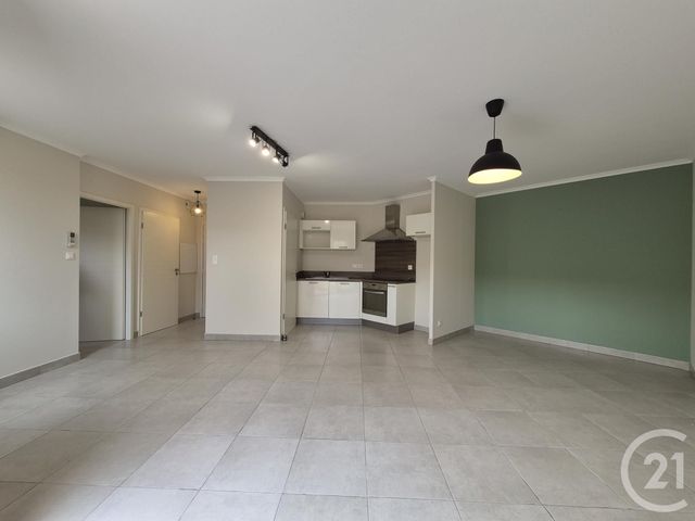 Afficher la photo en grand Appartement T2 à vendre - 2 pièces - 44.99 m2 - BEZIERS - 34 - LANGUEDOC-ROUSSILLON - Century 21 Comminges Immobilier