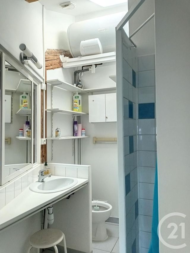 Appartement F2 à louer - 2 pièces - 37.0 m2 - BEZIERS - 34 - LANGUEDOC-ROUSSILLON - Century 21 Comminges Immobilier