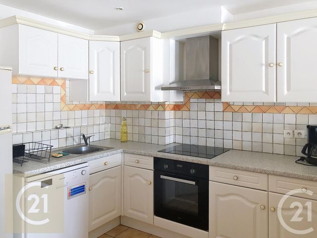 Afficher la photo en grand Appartement F3 à louer - 3 pièces - 66.24 m2 - BEZIERS - 34 - LANGUEDOC-ROUSSILLON - Century 21 Comminges Immobilier