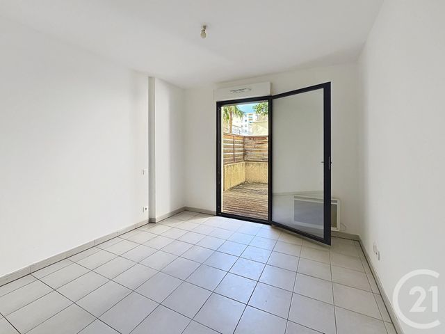 Appartement T3 à vendre - 3 pièces - 59.38 m2 - BEZIERS - 34 - LANGUEDOC-ROUSSILLON - Century 21 Comminges Immobilier