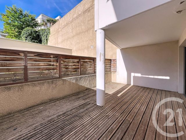 Appartement T3 à vendre - 3 pièces - 59.38 m2 - BEZIERS - 34 - LANGUEDOC-ROUSSILLON - Century 21 Comminges Immobilier
