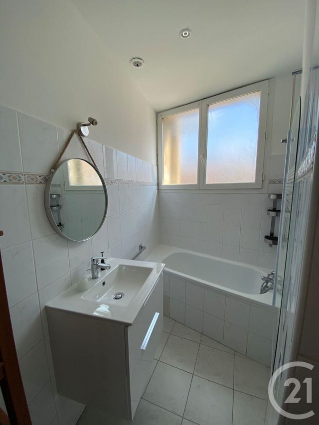 Appartement F2 à louer - 2 pièces - 44.06 m2 - BEZIERS - 34 - LANGUEDOC-ROUSSILLON - Century 21 Comminges Immobilier