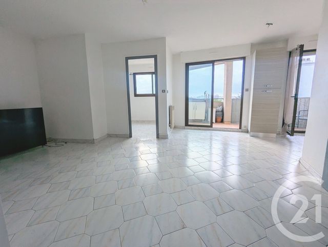 Appartement T2 à vendre - 2 pièces - 34.72 m2 - BEZIERS - 34 - LANGUEDOC-ROUSSILLON - Century 21 Comminges Immobilier