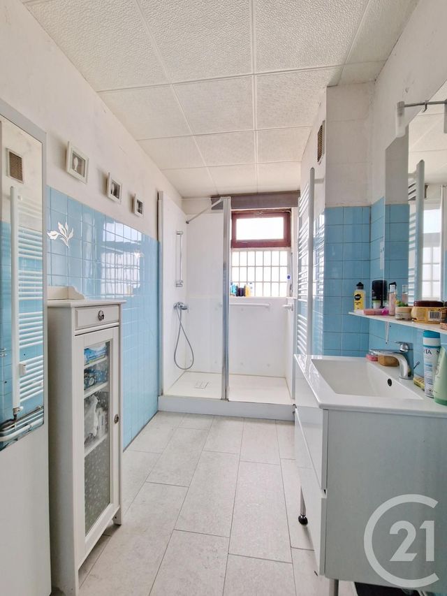 Appartement F3 à vendre - 3 pièces - 83.12 m2 - BEZIERS - 34 - LANGUEDOC-ROUSSILLON - Century 21 Comminges Immobilier