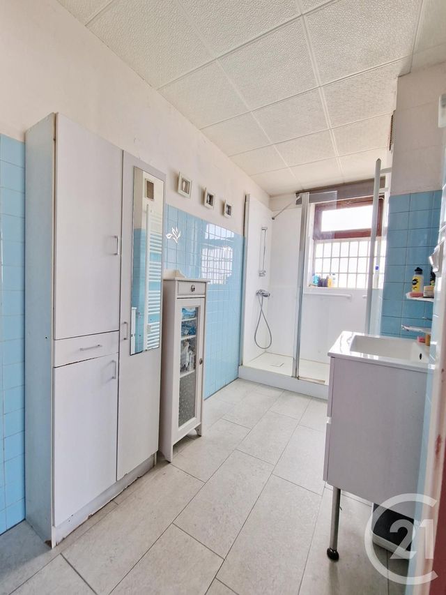 Appartement F3 à vendre - 3 pièces - 83.12 m2 - BEZIERS - 34 - LANGUEDOC-ROUSSILLON - Century 21 Comminges Immobilier