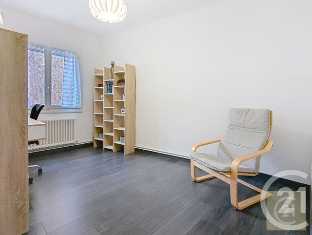 Appartement T4 à vendre - 4 pièces - 79.26 m2 - BEZIERS - 34 - LANGUEDOC-ROUSSILLON - Century 21 Comminges Immobilier