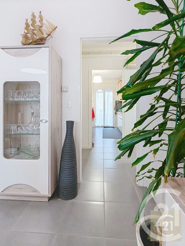 Appartement T4 à vendre - 4 pièces - 79.26 m2 - BEZIERS - 34 - LANGUEDOC-ROUSSILLON - Century 21 Comminges Immobilier