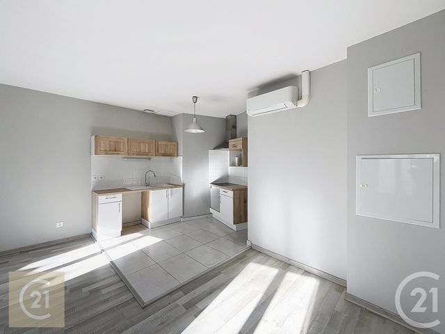 Appartement F3 à louer - 3 pièces - 65.0 m2 - BEZIERS - 34 - LANGUEDOC-ROUSSILLON - Century 21 Comminges Immobilier