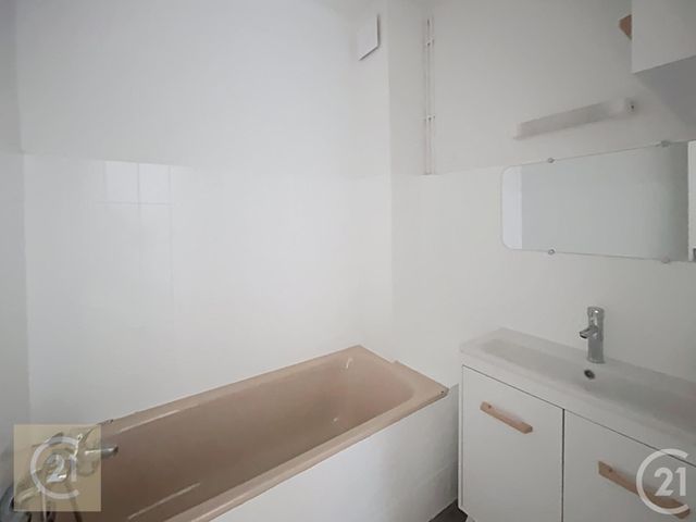 Appartement Duplex à louer - 4 pièces - 88.79 m2 - BEZIERS - 34 - LANGUEDOC-ROUSSILLON - Century 21 Comminges Immobilier