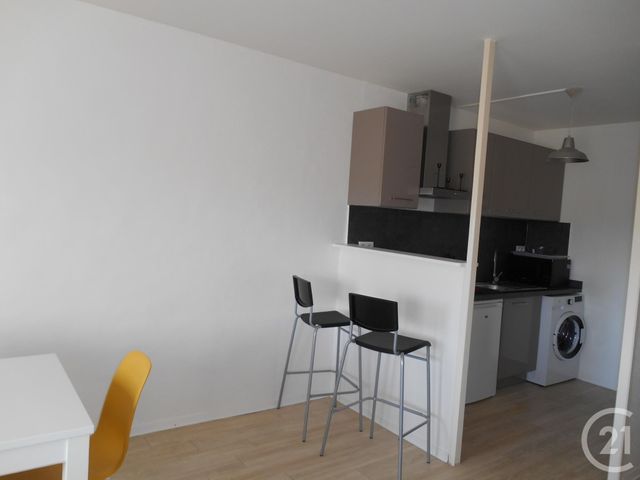 Appartement F3 à louer - 3 pièces - 53.0 m2 - BEZIERS - 34 - LANGUEDOC-ROUSSILLON - Century 21 Comminges Immobilier