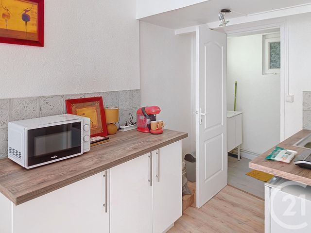 Appartement F1 à louer - 1 pièce - 22.0 m2 - BEZIERS - 34 - LANGUEDOC-ROUSSILLON - Century 21 Comminges Immobilier