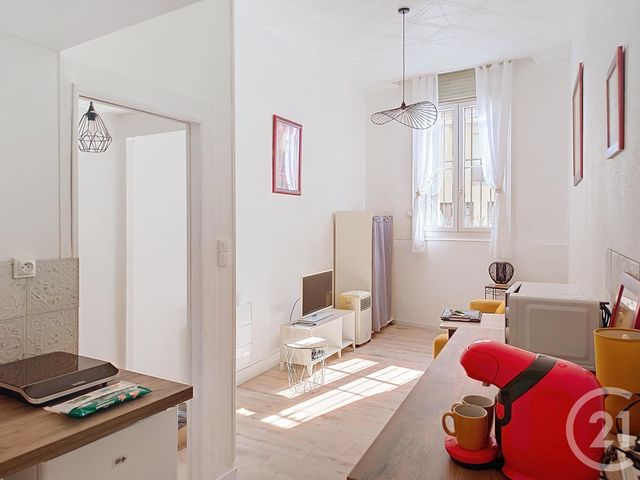Appartement F1 à louer - 1 pièce - 22.0 m2 - BEZIERS - 34 - LANGUEDOC-ROUSSILLON - Century 21 Comminges Immobilier