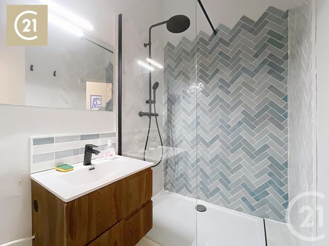 Appartement T3 à vendre - 3 pièces - 92.41 m2 - BEZIERS - 34 - LANGUEDOC-ROUSSILLON - Century 21 Comminges Immobilier