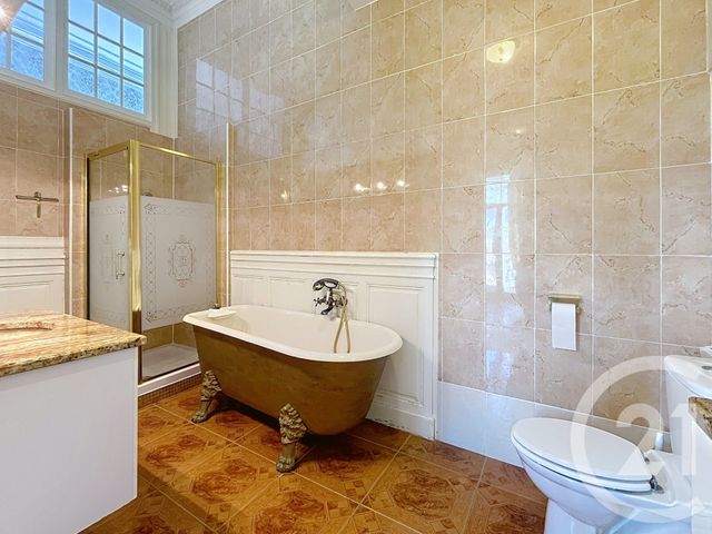 Appartement T4 à vendre - 4 pièces - 132.29 m2 - BEZIERS - 34 - LANGUEDOC-ROUSSILLON - Century 21 Comminges Immobilier