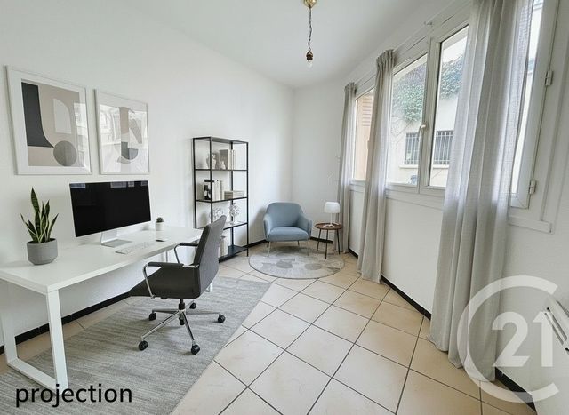 Appartement T3 à vendre - 4 pièces - 57.05 m2 - BEZIERS - 34 - LANGUEDOC-ROUSSILLON - Century 21 Comminges Immobilier