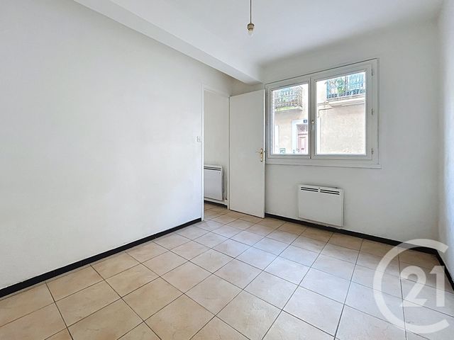 Appartement T3 à vendre - 4 pièces - 57.05 m2 - BEZIERS - 34 - LANGUEDOC-ROUSSILLON - Century 21 Comminges Immobilier