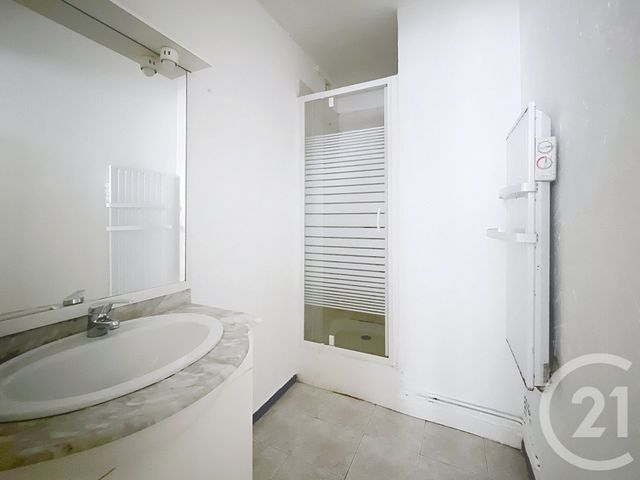 Appartement T3 à vendre - 4 pièces - 57.05 m2 - BEZIERS - 34 - LANGUEDOC-ROUSSILLON - Century 21 Comminges Immobilier