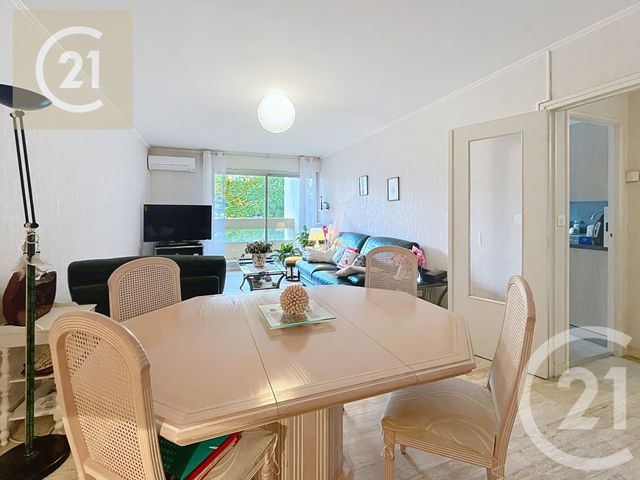Appartement F4 à vendre - 5 pièces - 105.9 m2 - BEZIERS - 34 - LANGUEDOC-ROUSSILLON - Century 21 Comminges Immobilier