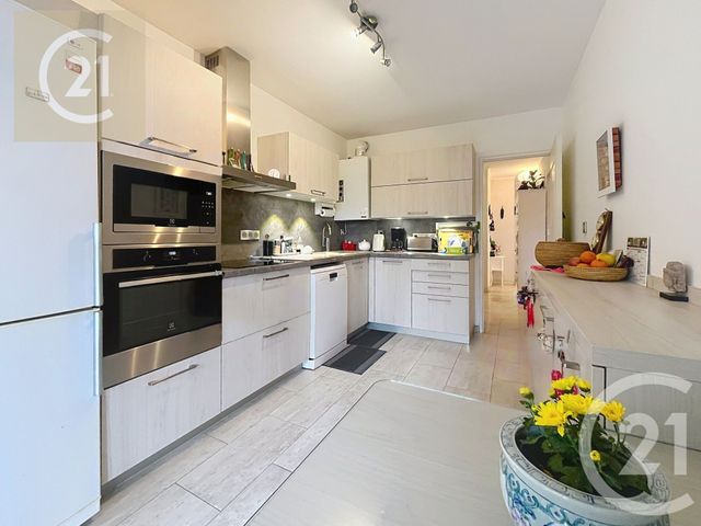 Appartement F4 à vendre - 5 pièces - 105.9 m2 - BEZIERS - 34 - LANGUEDOC-ROUSSILLON - Century 21 Comminges Immobilier